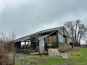Barn- click for photo gallery